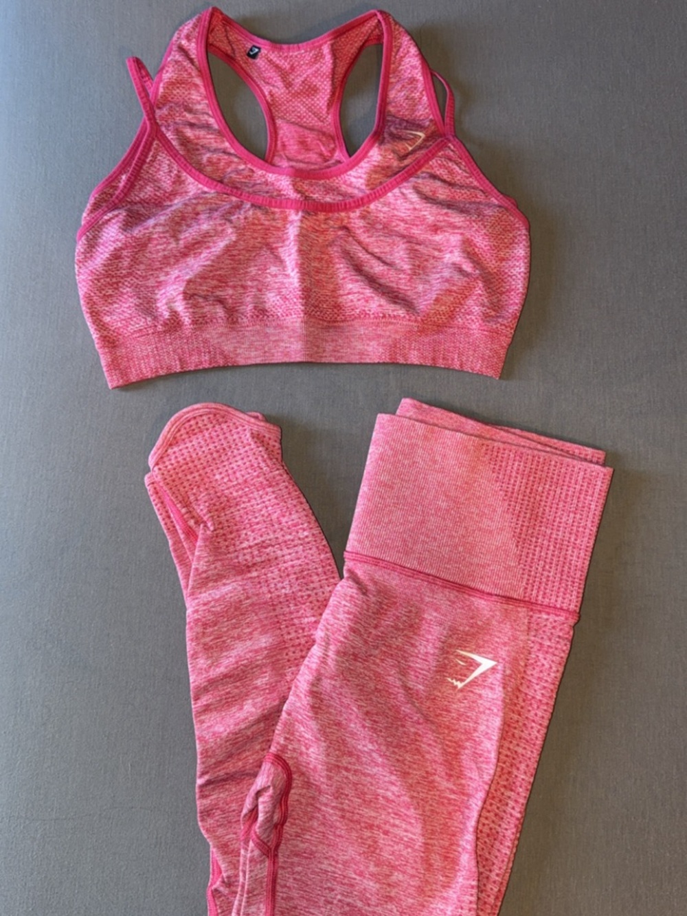 Gymshark Pink Seamless Racerback Sports Bra & Leggings Set - Picture 2 of 5